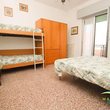Cimarosa 5 Apartment *
